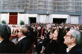 Intervento del Presidente della Repubblica Oscar Luigi Scalfaro alla cerimonia di Beatificazione di Padre Pio, Città del Vaticano