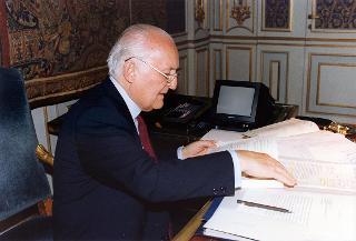 Prof. Francesco Parrillo, presidente dell'Istituto per l'Enciclopedia della Banca e della Borsa