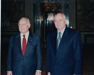 Incontro e colloquio riservato con Michail Gorbaciov, presidente della Fondazione russa di studi socio-economici e politici