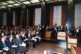 Intervento del Presidente della Repubblica all'inaugurazione dell'Anno Giudiziario della Corte dei Conti per il 1994. Roma, Palazzo della Corte dei Conti