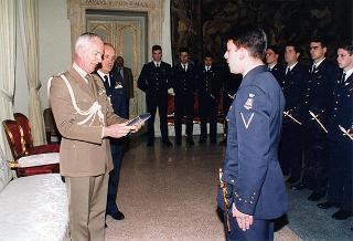 Incontro del Consigliere militare con una delegazione di ufficiali ed allievi dell'Accademia Aeronautica di Pozzuoli, in servizio di guardia d'onore al Palazzo del Quirinale