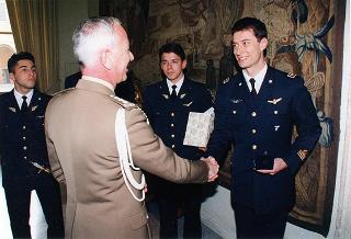 Incontro del Consigliere militare con una delegazione di ufficiali ed allievi dell'Accademia Aeronautica di Pozzuoli, in servizio di guardia d'onore al Palazzo del Quirinale