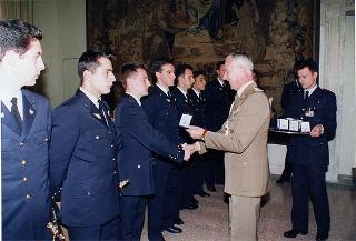 Incontro del Consigliere militare con una delegazione di ufficiali ed allievi dell'Accademia Aeronautica di Pozzuoli, in servizio di guardia d'onore al Palazzo del Quirinale