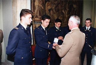 Incontro del Consigliere militare con una delegazione di ufficiali ed allievi dell'Accademia Aeronautica di Pozzuoli, in servizio di guardia d'onore al Palazzo del Quirinale