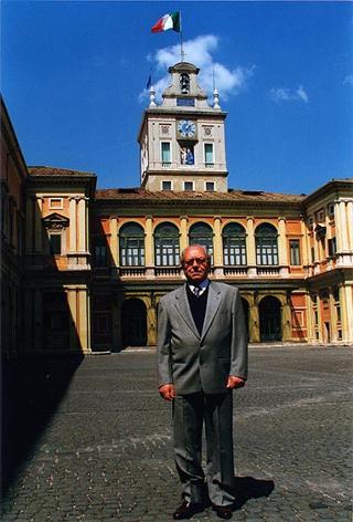 Incontro del Consigliere militare con una delegazione di ufficiali ed allievi dell'Accademia Aeronautica di Pozzuoli, in servizio di guardia d'onore al Palazzo del Quirinale