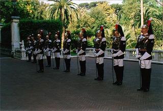 Corazzieri nei giardini