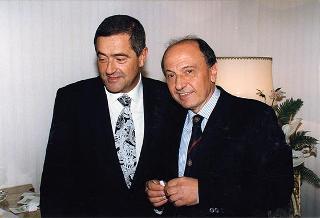 Saluto di commiato del Consigliere per la stampa e l'informazione dott. Gaetano Scelba al sig. Vinicio Degni