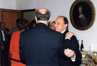Saluto di commiato del Consigliere per la stampa e l'informazione dott. Gaetano Scelba al sig. Vinicio Degni