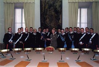 Gen. Scaramucci consegna medaglie a militari