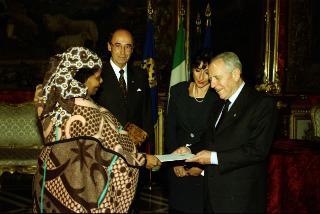 Incontro con S.E. la Signora Rachel R. Mathabo Ntsinyi, nuovo Ambasciatore del Regno del Lesotho: presentazione delle Lettere Credenziali
