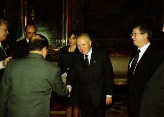 Incontro con S.E. il Signor Thelmut Harris Wilhelm Woutersz, nuovo Ambasciatore della Repubblica Democratica Socialista di Sri Lanka: presentazione delle Lettere Credenziali
