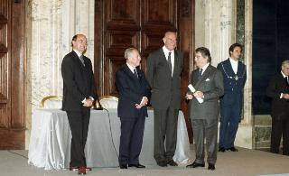 Cerimonia di consegna delle insegne di Cavaliere dell'Ordine &quot;Al Merito del Lavoro&quot; ai Cavalieri del Lavoro nominati il 2 giugno 1999
