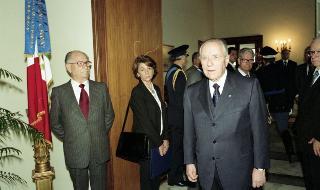 Incontro con i componenti del Consiglio Direttivo della Sezione Combattenti e Reduci della Presidenza della Repubblica e successiva deposizione di una corona d'alloro sulla lapide dei Caduti del Quirinale, in occasione del Giorno dell'Unità Nazionale e della Festa delle Forze Armate