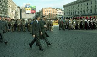 Incontro con i componenti del Consiglio Direttivo della Sezione Combattenti e Reduci della Presidenza della Repubblica e successiva deposizione di una corona d'alloro sulla lapide dei Caduti del Quirinale, in occasione del Giorno dell'Unità Nazionale e della Festa delle Forze Armate