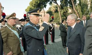 Deposizione di una corona d'alloro, da parte del Presidente della Repubblica, all'Altare della Patria ed al Mausoleo Ardeatino, in occasione del Giorno dell'Unità Nazionale e Festa delle Forze Armate