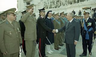 Deposizione di una corona d'alloro, da parte del Presidente della Repubblica, all'Altare della Patria ed al Mausoleo Ardeatino, in occasione del Giorno dell'Unità Nazionale e Festa delle Forze Armate