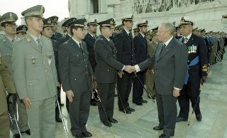 Deposizione di una corona d'alloro, da parte del Presidente della Repubblica, all'Altare della Patria ed al Mausoleo Ardeatino, in occasione del Giorno dell'Unità Nazionale e Festa delle Forze Armate