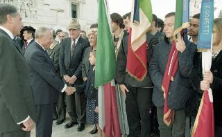 Deposizione di una corona d'alloro, da parte del Presidente della Repubblica, all'Altare della Patria ed al Mausoleo Ardeatino, in occasione del Giorno dell'Unità Nazionale e Festa delle Forze Armate