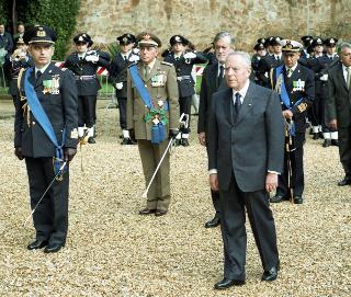 Deposizione di una corona d'alloro, da parte del Presidente della Repubblica, all'Altare della Patria ed al Mausoleo Ardeatino, in occasione del Giorno dell'Unità Nazionale e Festa delle Forze Armate