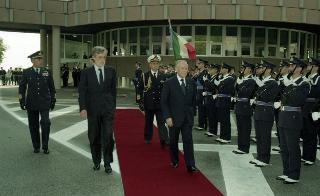 Intervento del Presidente della Repubblica alla cerimonia di inaugurazione dell'Anno Accademico 1999-2000 dell'Accademia Aeronautica di Pozzuoli