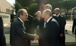 Intervento del Presidente della Repubblica alla cerimonia di inaugurazione dell'Anno Accademico 1999-2000 dell'Accademia Aeronautica di Pozzuoli