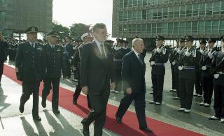 Intervento del Presidente della Repubblica alla cerimonia di inaugurazione dell'Anno Accademico 1999-2000 dell'Accademia Aeronautica di Pozzuoli
