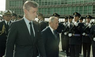 Intervento del Presidente della Repubblica alla cerimonia di inaugurazione dell'Anno Accademico 1999-2000 dell'Accademia Aeronautica di Pozzuoli