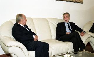 Intervento del Presidente della Repubblica alla cerimonia di inaugurazione dell'Anno Accademico 1999-2000 dell'Accademia Aeronautica di Pozzuoli