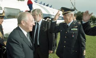 Intervento del Presidente della Repubblica alla cerimonia di inaugurazione dell'Anno Accademico 1999-2000 dell'Accademia Aeronautica di Pozzuoli