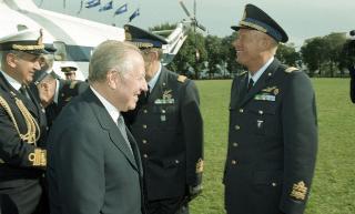 Intervento del Presidente della Repubblica alla cerimonia di inaugurazione dell'Anno Accademico 1999-2000 dell'Accademia Aeronautica di Pozzuoli