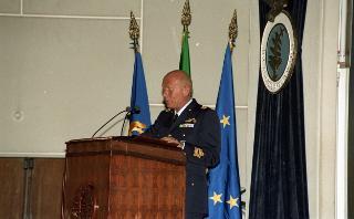 Intervento del Presidente della Repubblica alla cerimonia di inaugurazione dell'Anno Accademico 1999-2000 dell'Accademia Aeronautica di Pozzuoli