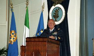 Intervento del Presidente della Repubblica alla cerimonia di inaugurazione dell'Anno Accademico 1999-2000 dell'Accademia Aeronautica di Pozzuoli