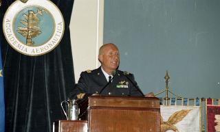 Intervento del Presidente della Repubblica alla cerimonia di inaugurazione dell'Anno Accademico 1999-2000 dell'Accademia Aeronautica di Pozzuoli