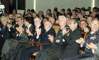 Intervento del Presidente della Repubblica alla cerimonia di inaugurazione dell'Anno Accademico 1999-2000 dell'Accademia Aeronautica di Pozzuoli
