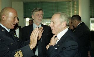 Intervento del Presidente della Repubblica alla cerimonia di inaugurazione dell'Anno Accademico 1999-2000 dell'Accademia Aeronautica di Pozzuoli