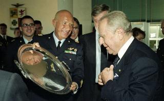 Intervento del Presidente della Repubblica alla cerimonia di inaugurazione dell'Anno Accademico 1999-2000 dell'Accademia Aeronautica di Pozzuoli