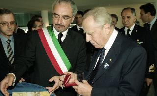 Intervento del Presidente della Repubblica alla cerimonia di inaugurazione dell'Anno Accademico 1999-2000 dell'Accademia Aeronautica di Pozzuoli