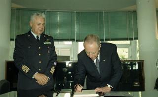 Intervento del Presidente della Repubblica alla cerimonia di inaugurazione dell'Anno Accademico 1999-2000 dell'Accademia Aeronautica di Pozzuoli
