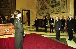 Omaggio alla Salma dell'On. Nilde Iotti, presso la camera ardente, Palazzo Montecitorio