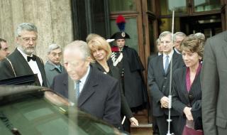 Omaggio alla Salma dell'On. Nilde Iotti, presso la camera ardente, Palazzo Montecitorio