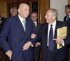 Il Presidente della Repubblica Carlo Azeglio Ciampi insieme a Francesco Bonasera, suo commilitone in Albania