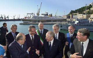 Il Presidente della Repubblica Carlo Azeglio Ciampi visita il Porto di Ancona insieme alle autorità locali