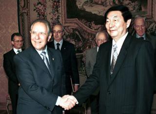Il Presidente Ciampi con il Primo Ministro della Repubblica Popolare Cinese Zhu Rongji