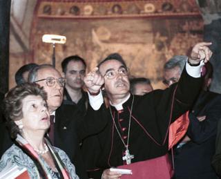 Il Presidente Ciampi e la moglie Franca visitano la Cattedrale accompagnati dal Vescovo di Anagni-Alatri S.E. Rev.ma Monsignor Francesco Lambiasi