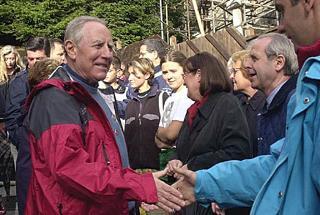 Il Presidente Ciampi incontra i cittadini durante la sua quotidiana passeggiata
