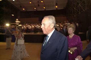 Il Presidente Ciampi, insieme alla moglie Franca, al suo arrivo nel costruendo Auditorium della Capitale per il Concerto dell'Orchestra Giovanile dell'Unione Europea diretta dal Maestro Vladimir Ashkenazy