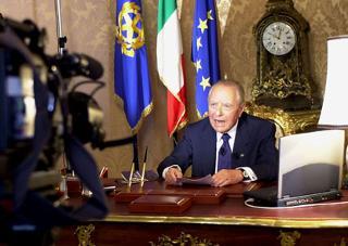 Il Presidente Ciampi interviene in video conferenza alla &quot;Conferenza Internazionale sulla Privacy&quot; in corso a Venezia
