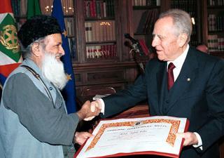 Il Presidente Ciampi consegna il &quot;Premio Balzan 2000&quot; per l'umanità, la pace e la fratellanza dei popoli al Signor Abdul Sattar Edhi