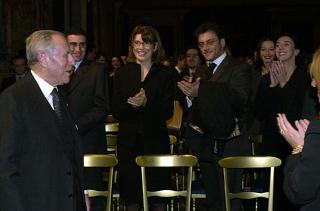 Il Presidente Ciampi salutato dagli Uditori Giudiziari al termine dell'incontro in occasione del conferimento delle funzioni e dell'assegnazione alle loro sedi