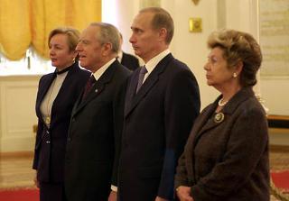 I Presidenti Ciampi e Putin con le rispettive Signore al Cremlino